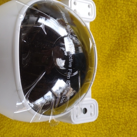 White Astronaut Camera with Helmet - Picture 3 of 5